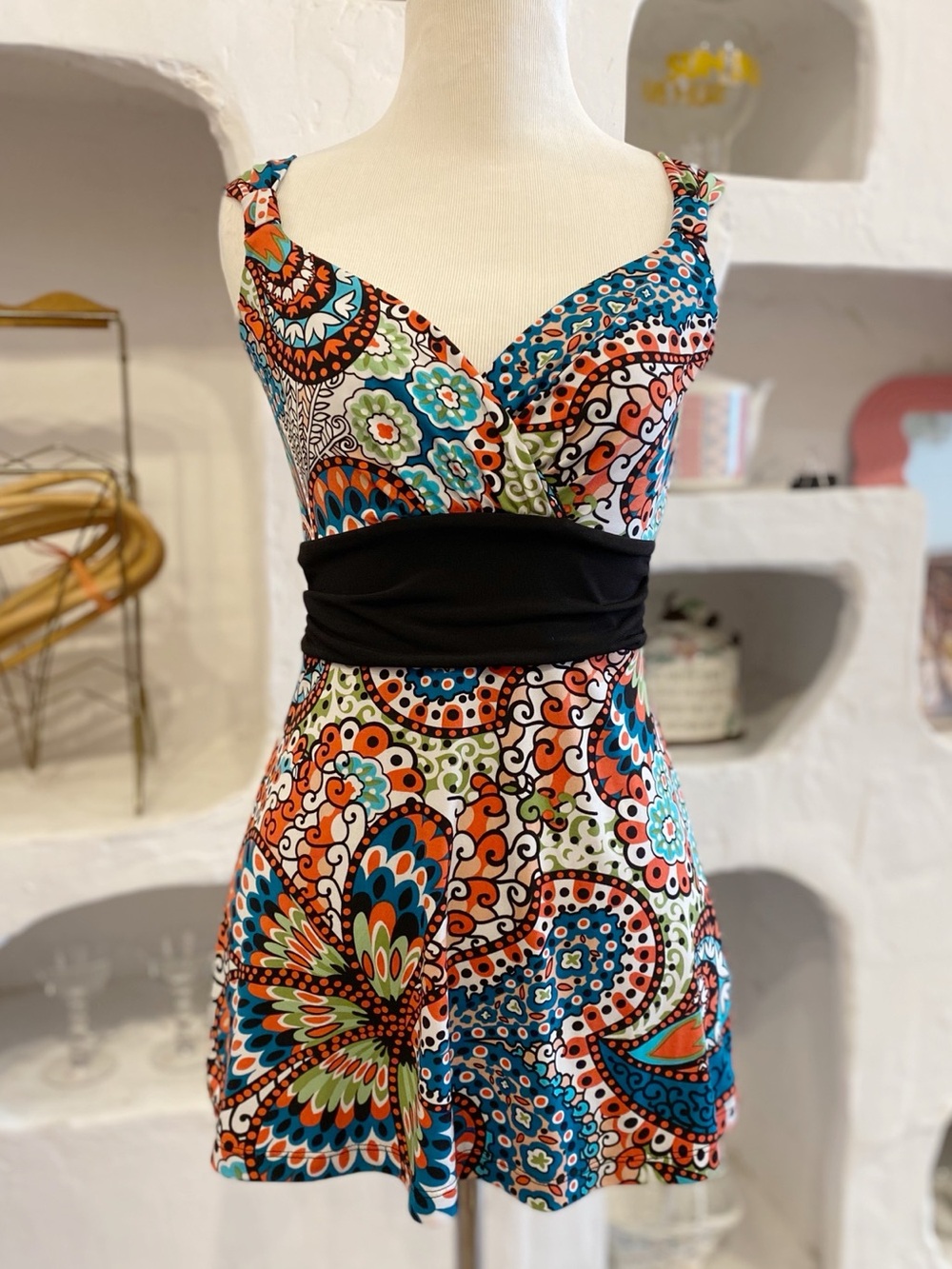 Y2K Vintage Ricki’s Floral Paisley V-Neck with Black Empire Waist in Multicolor